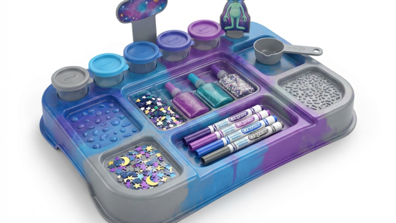 04-7821 Crayola Canada Goo Galactic All?In?1 Sensory Station
