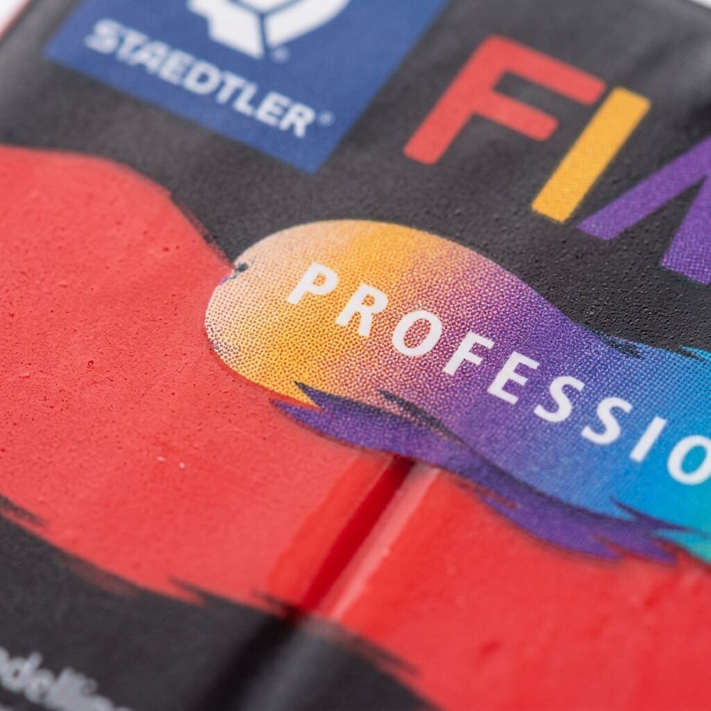 8040-200 STAEDTLER Mod. Clay Fimo Prof 57G Red